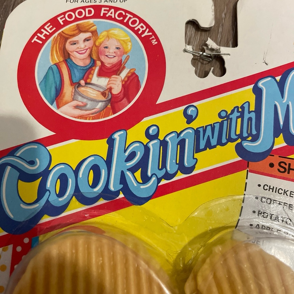 The Food Factory Cookin With Mom Potato Chips SEALED 1987 - Picture 3 of 5
